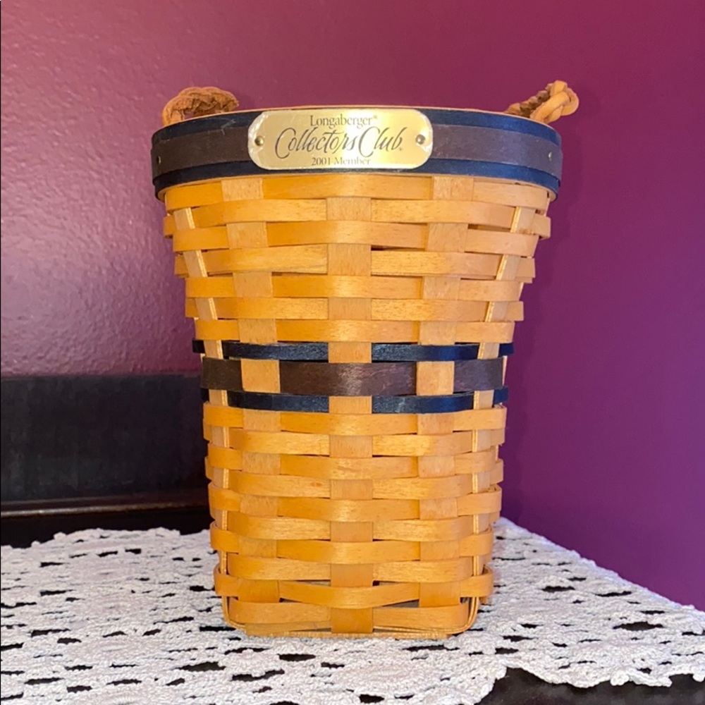 Longaberger Collectors Club 2001 Member Basket Set